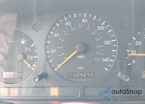 2002 Mercedes-Benz Ml 500 z USA, uszkodzony, nr VIN 4JGAB75EX2A334654